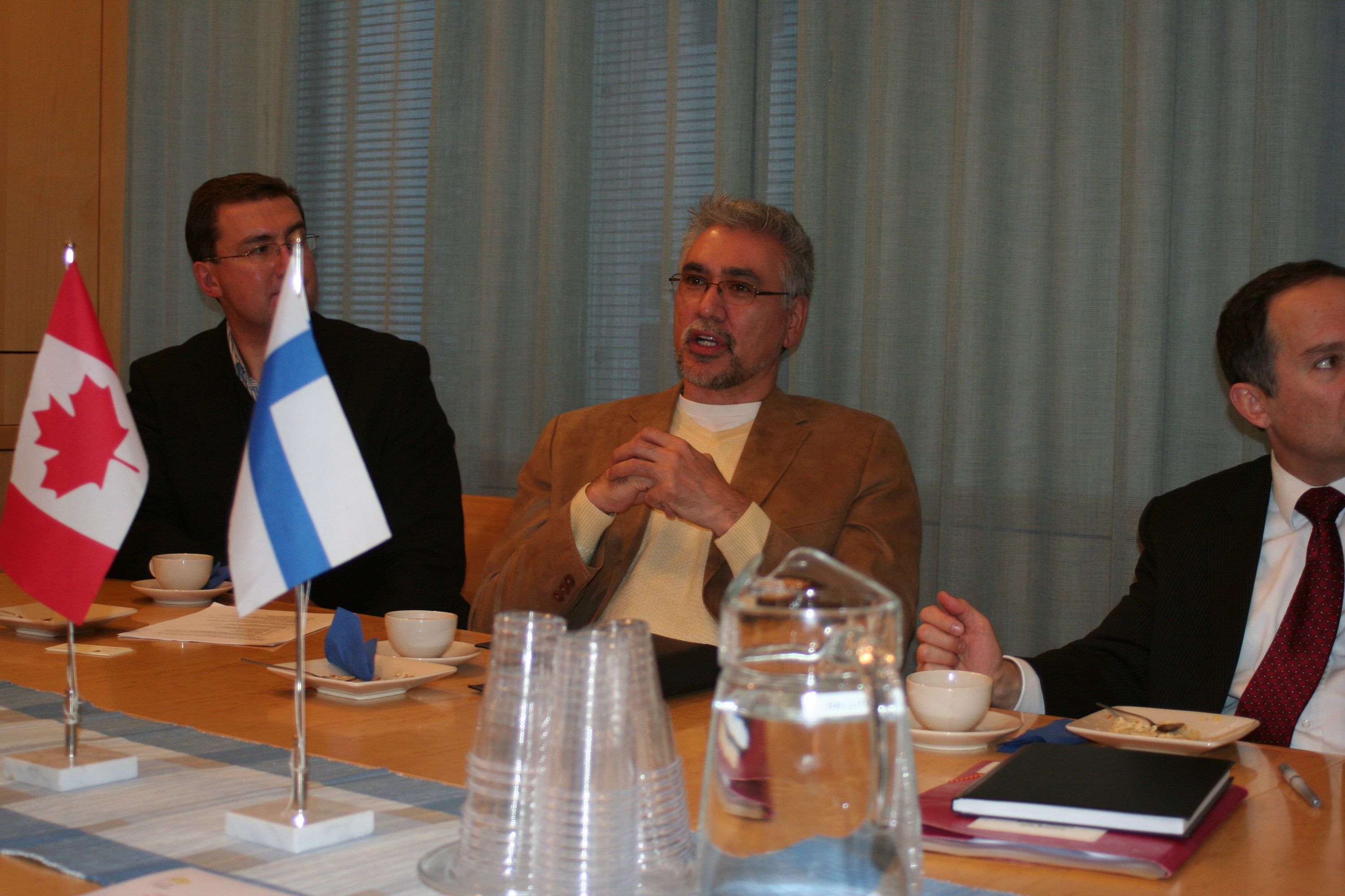 Premier Floyd Roland and Ambassador Chris Shapardanov visit University of Lapland