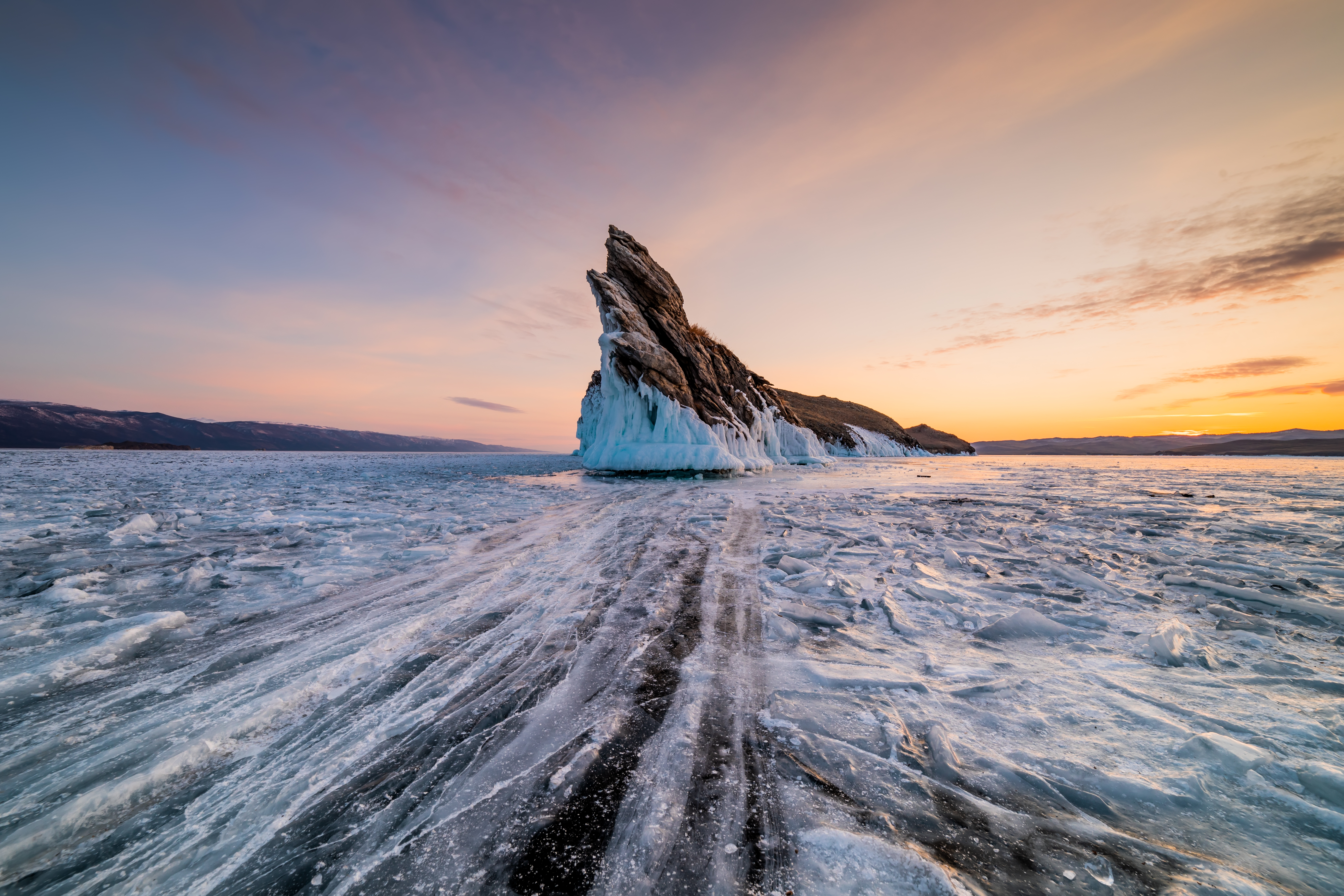 Ice Patterns On Lake Baikal Siberia Russia 4Y8ETFJ